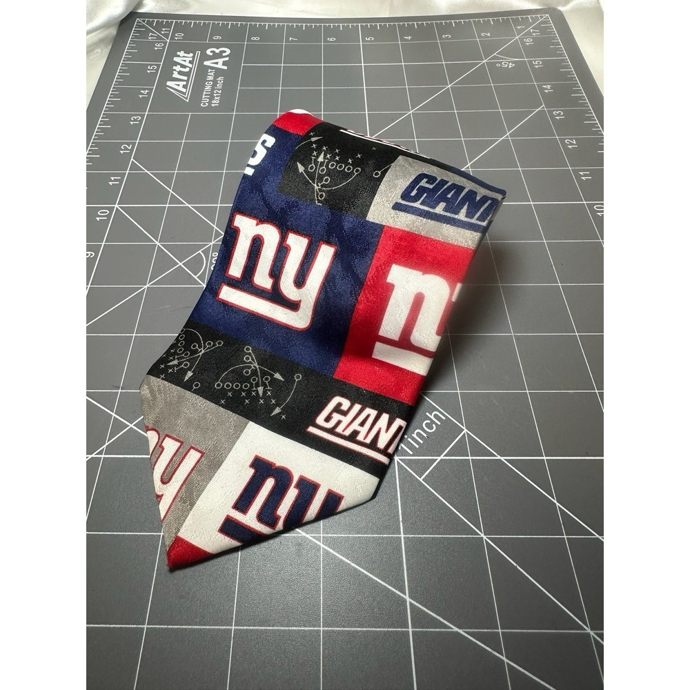 New York Giants NFL Football 56" Men's Neck Tie
